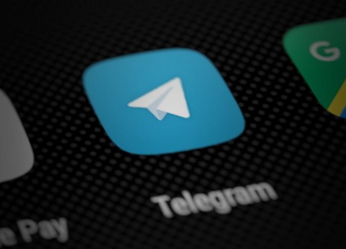 Дмитрий Песков: запрещать Telegram не будут, но вопросы к его основателю есть