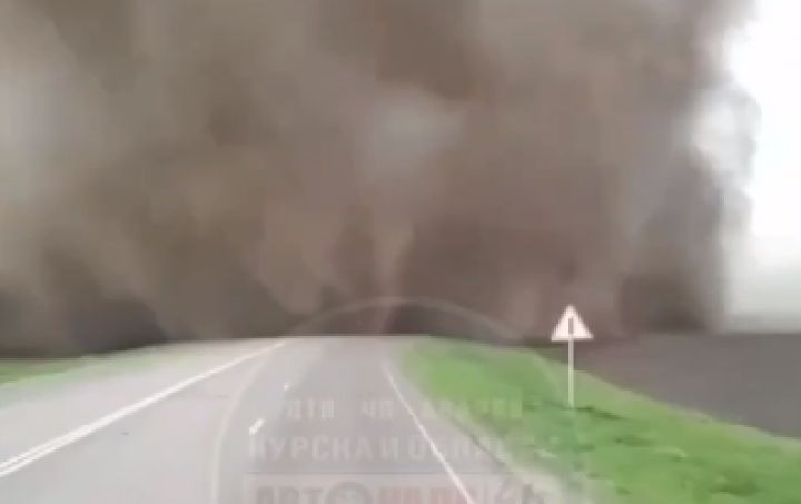 В Курской области заметили торнадо