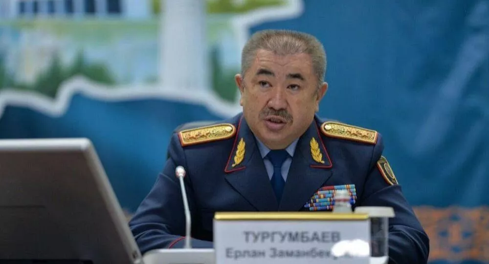В Казахстане по делу о массовых беспорядках задержали экс-главу МВД Ерлана Тургумбаева